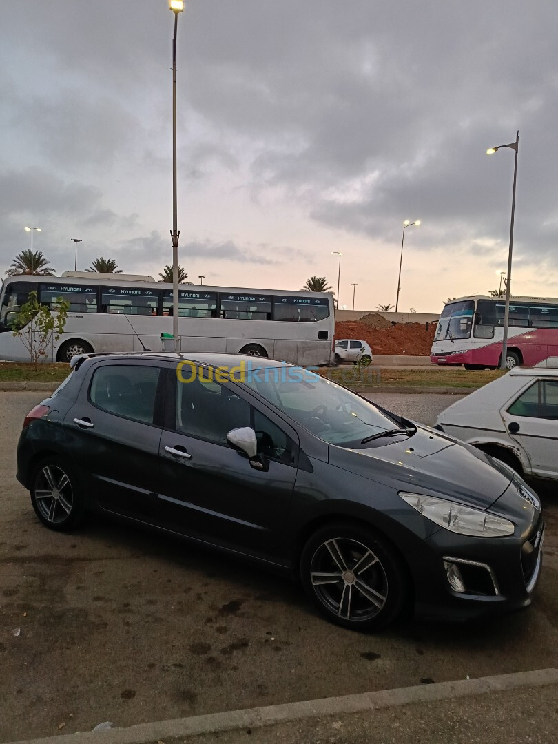 Peugeot 308 2012 