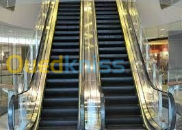 Escalateurs, Escalier mécanique