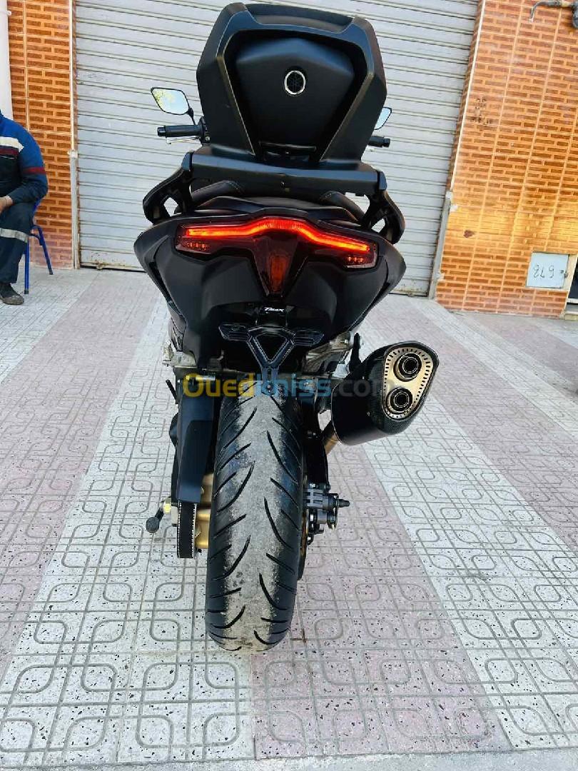 Yamaha Tmax 562 2022