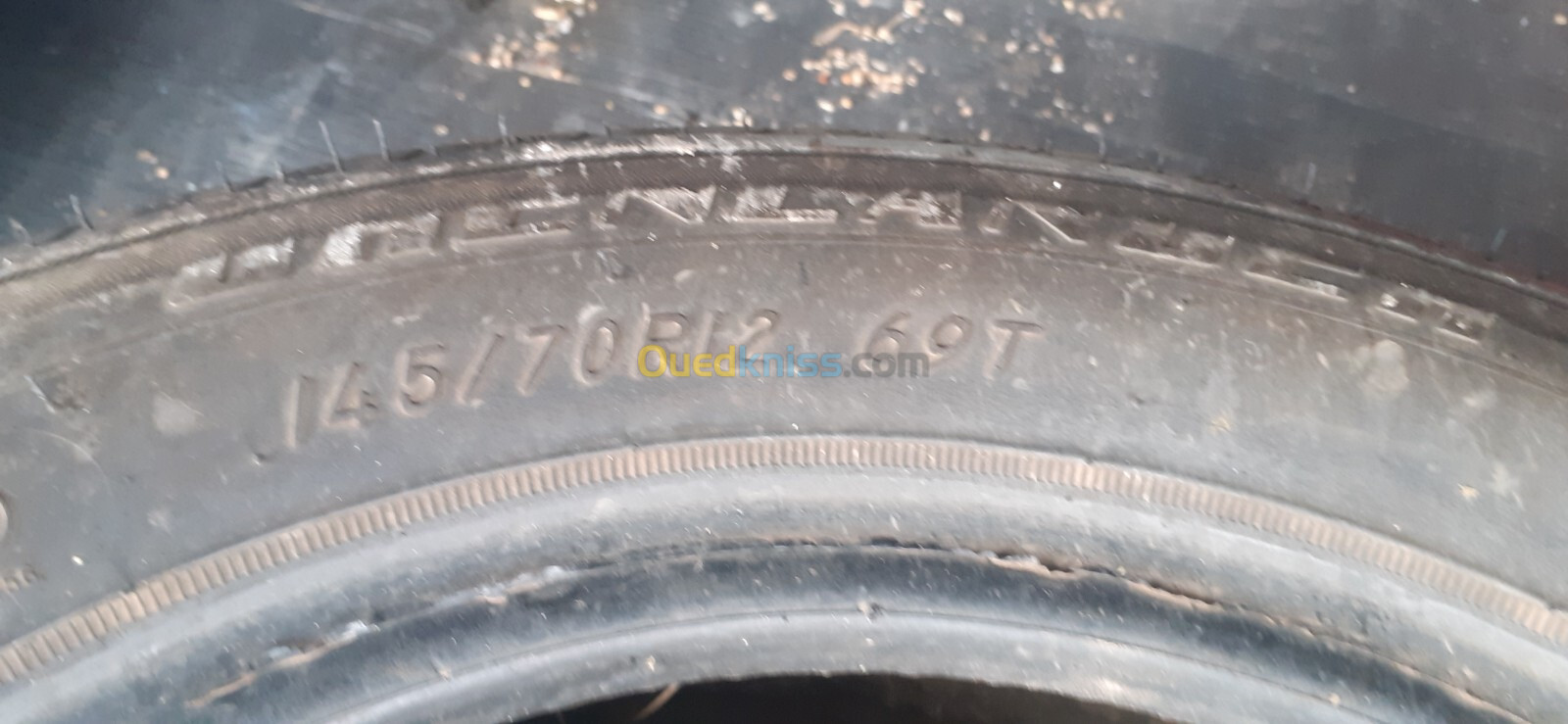 Pneu 145/70 R12