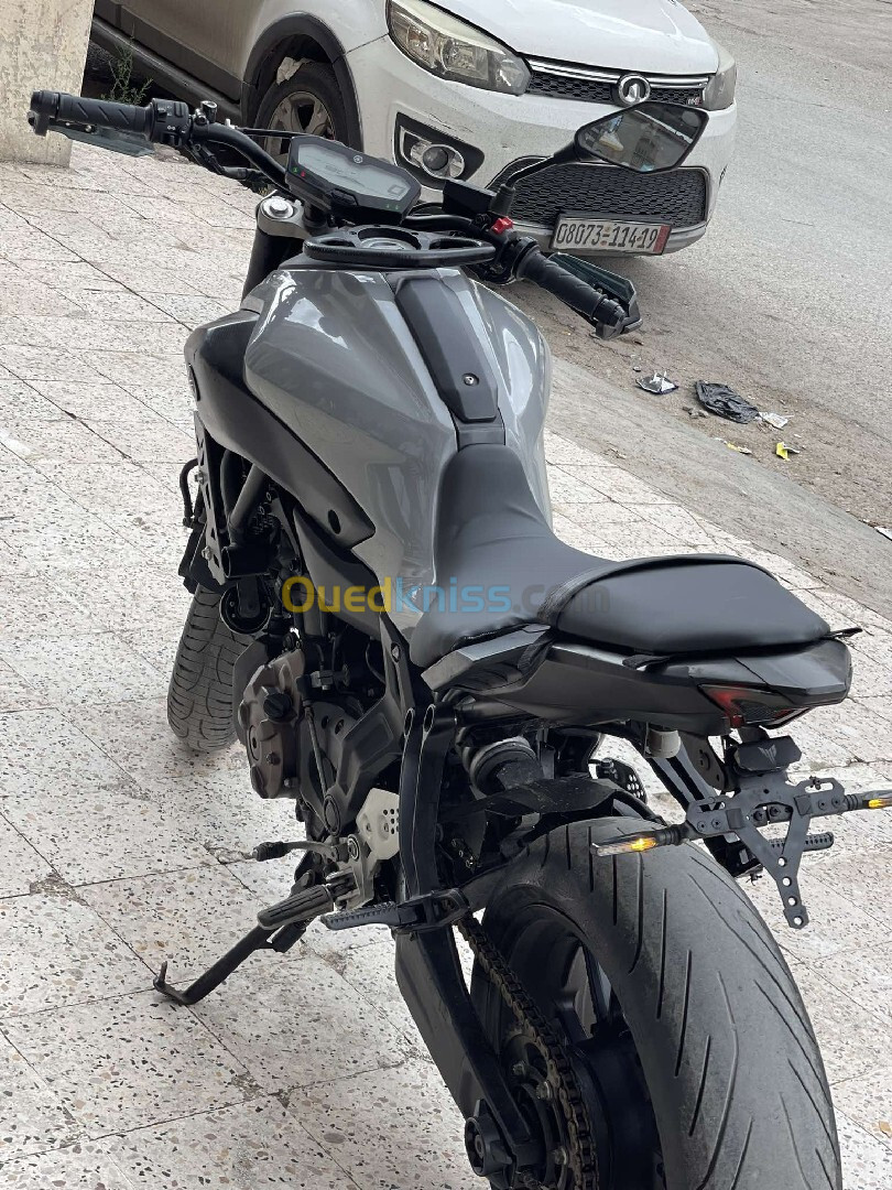 Yamaha Mt07 2017