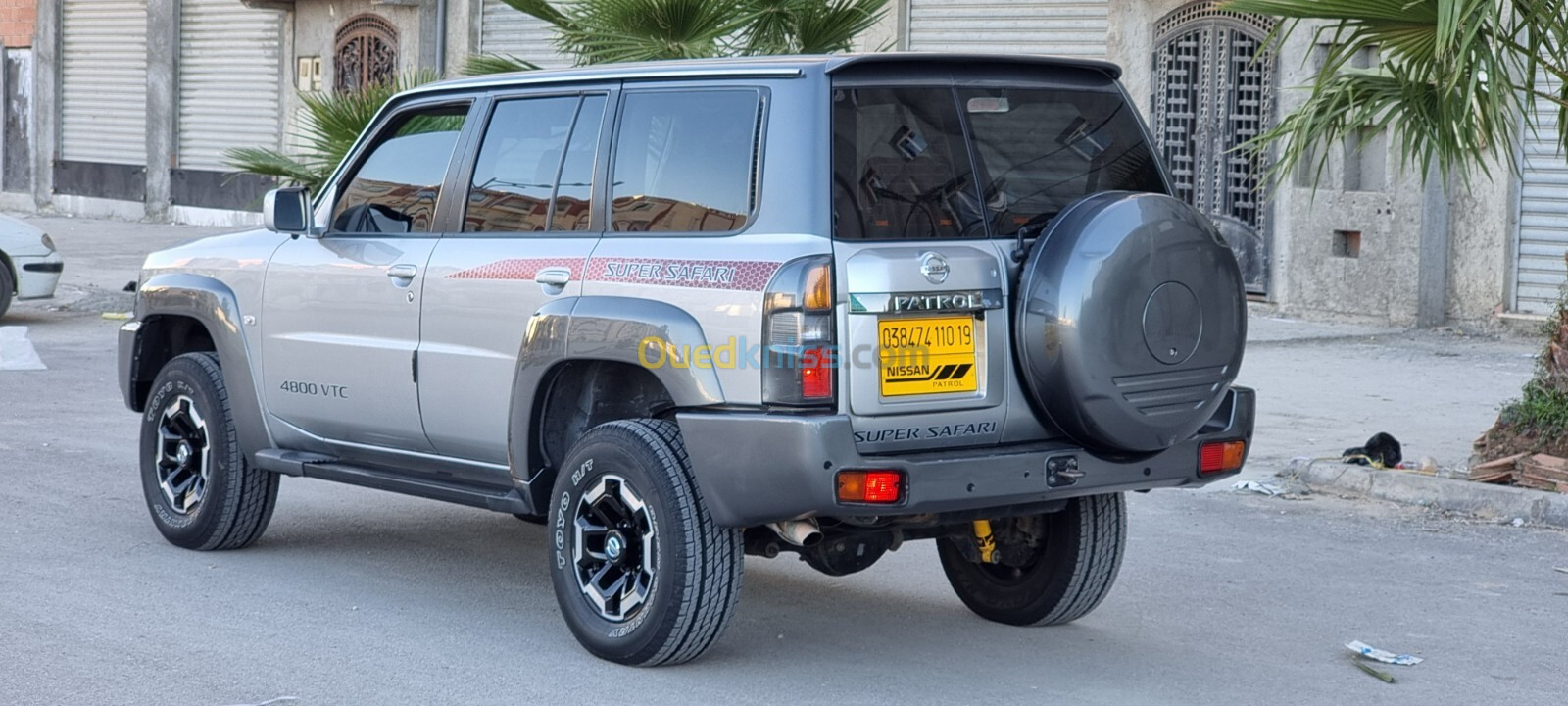 Nissan Patrol Long 2010 Patrol vtc 4800