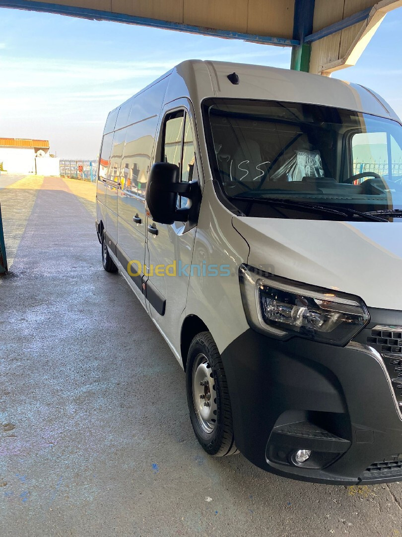 Renault Master 3 panneaux 2024