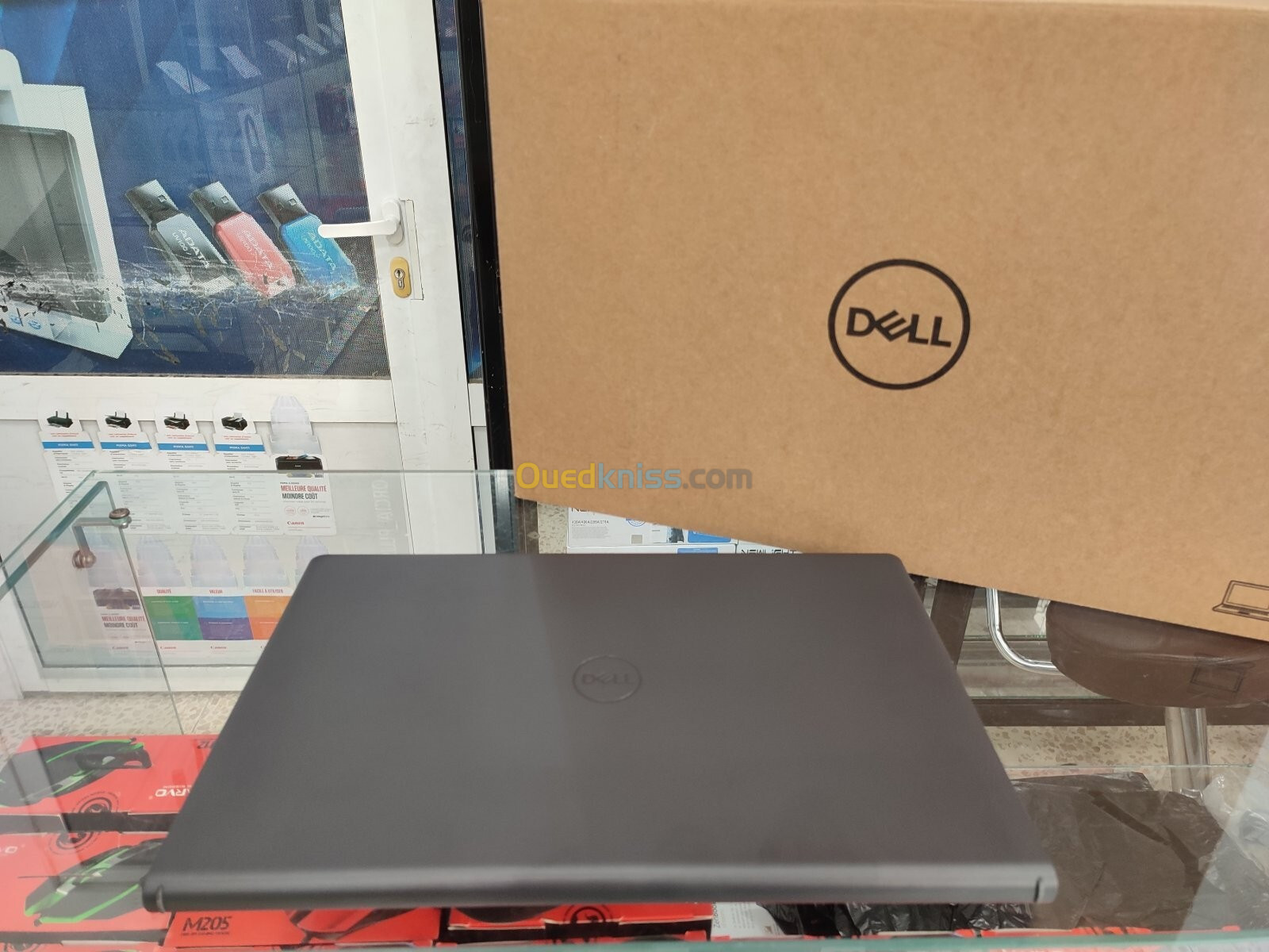 Laptop Dell Vostro 3520 (i3 Gen12) Neuf Jamais Utiliser sous emballage