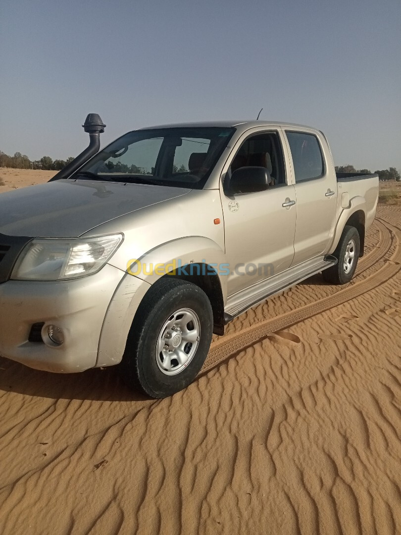 Toyota Hilux 2015 LEGEND DC 4x4