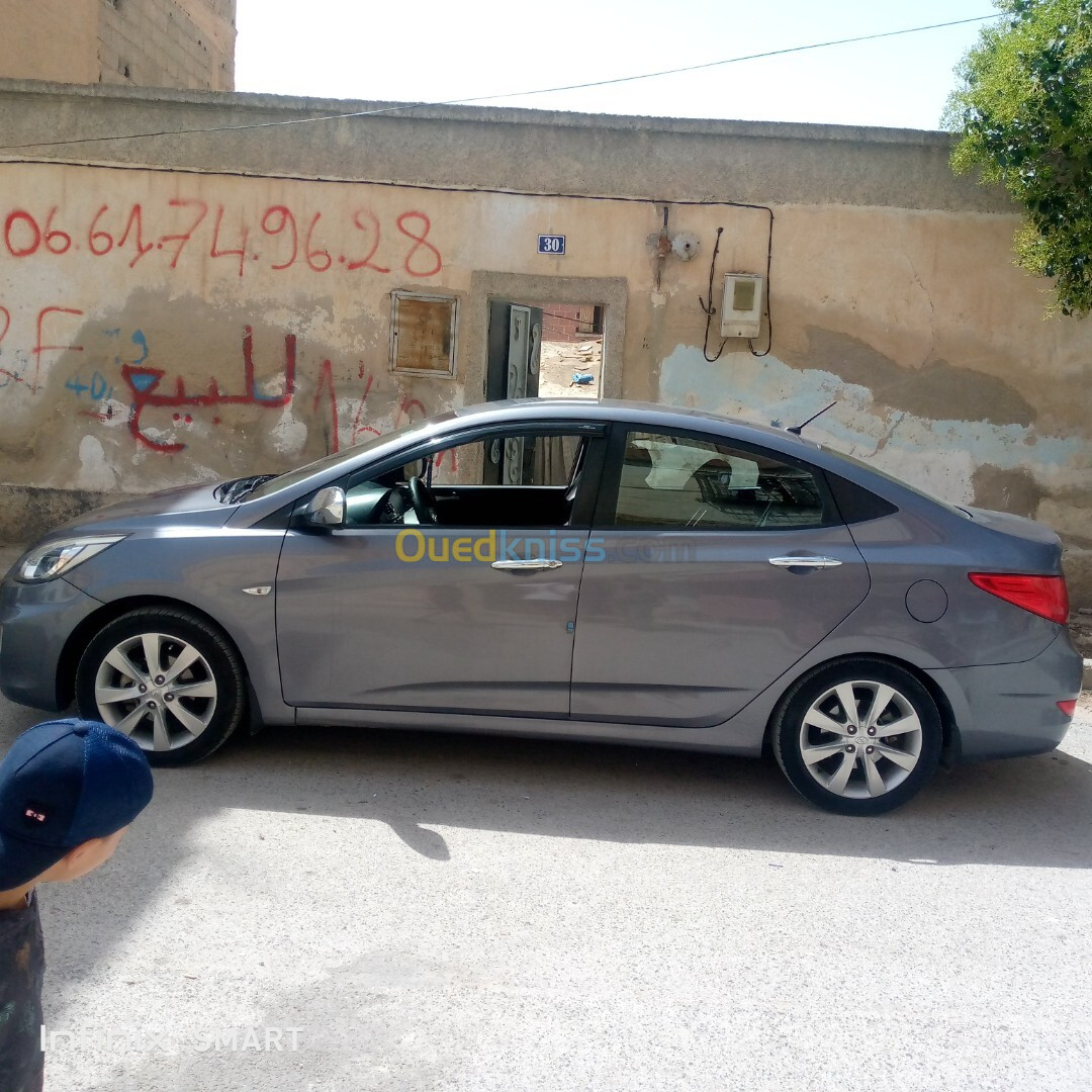 Hyundai Accent RB  4 portes 2017 Accent RB  4 portes