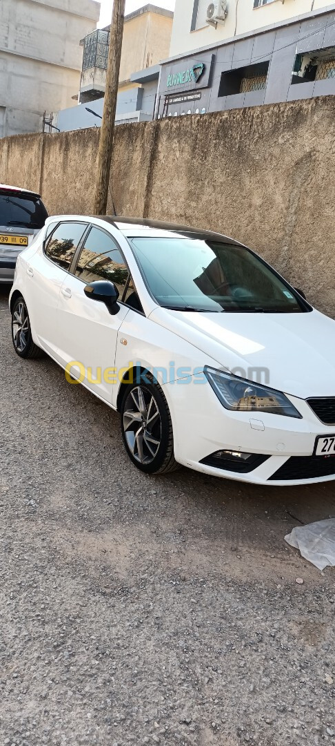 Seat Ibiza 2015 Black Line