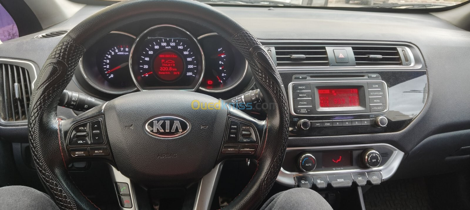 Kia Rio 5 portes 2015 Funny Facelift 