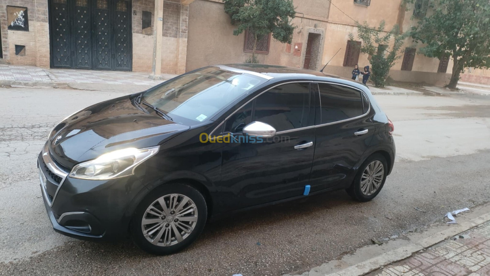 Peugeot 208 2016 Allure Facelift