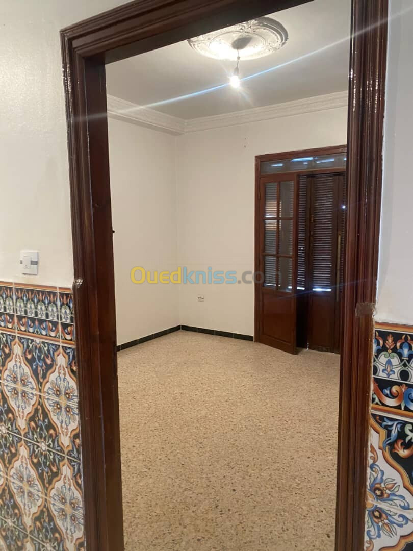 Location Niveau De Villa F2 Alger Birkhadem