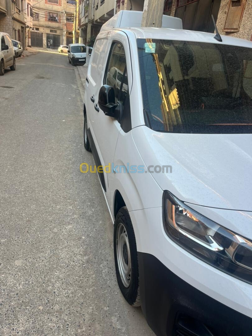 Fiat Doblo Italian 2023 