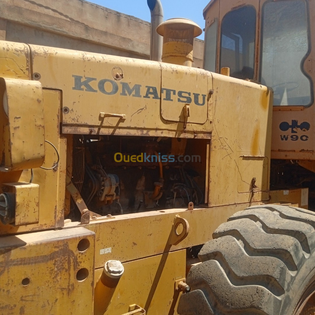 Komatsu Komatsu W 90 1984