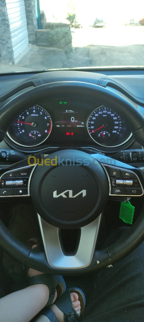 Kia CEED 2023 Foul