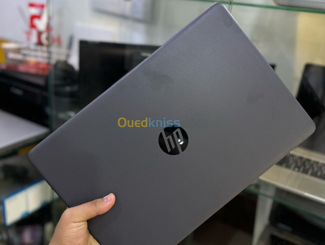 HP 250 G9 i5-1235U 16GB 512GB SSD