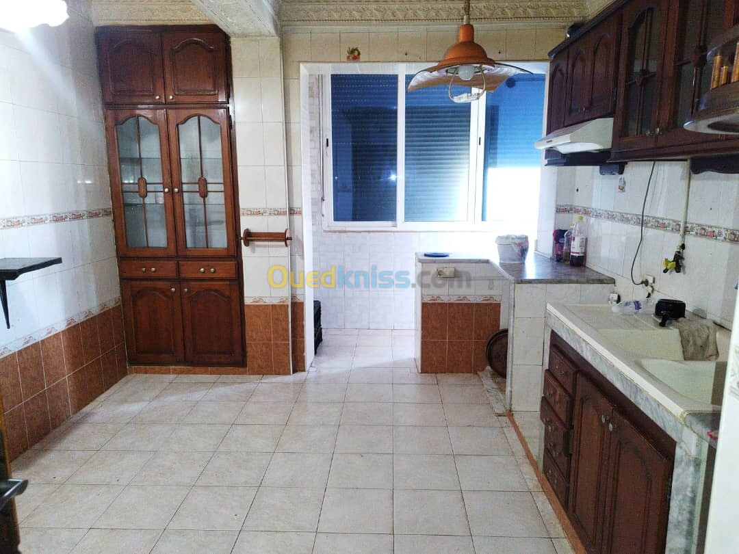 Location Appartement F3 Alger Ain benian