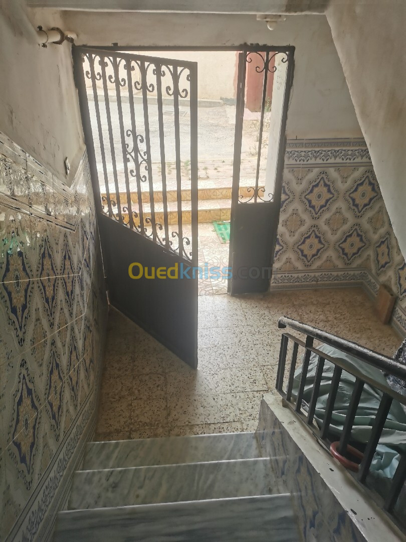 Vente Appartement F3 Alger Ain benian