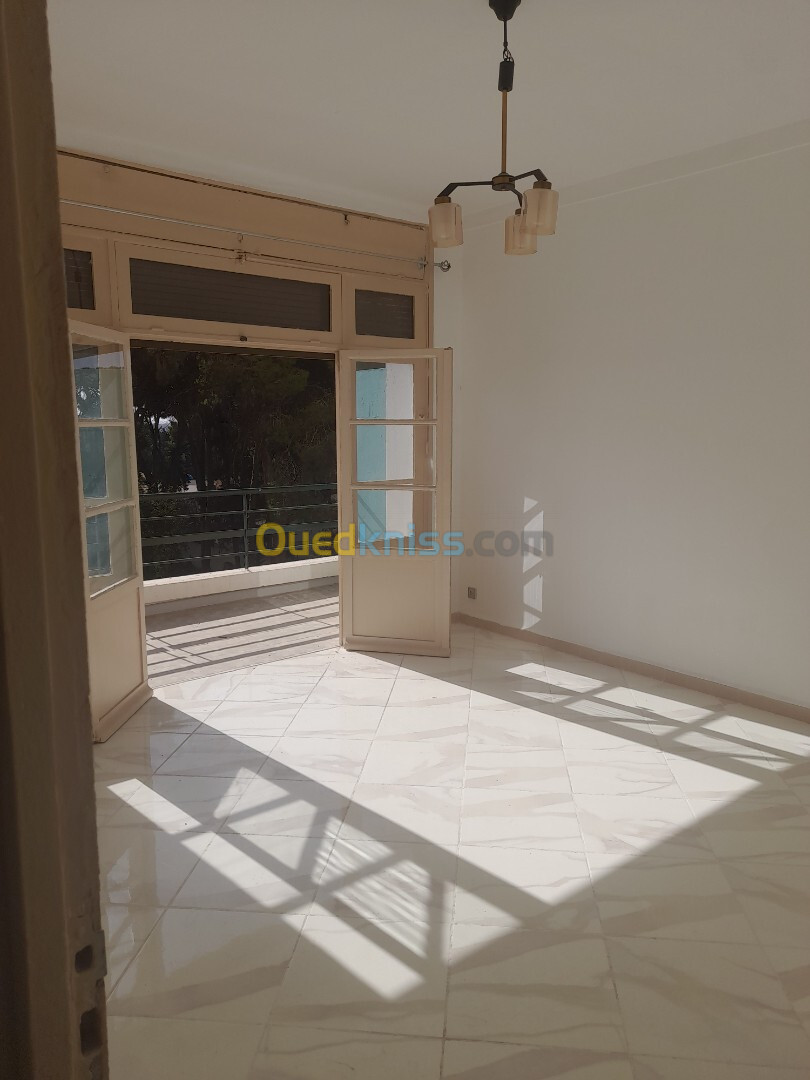 Location Appartement F3 Alger Hydra