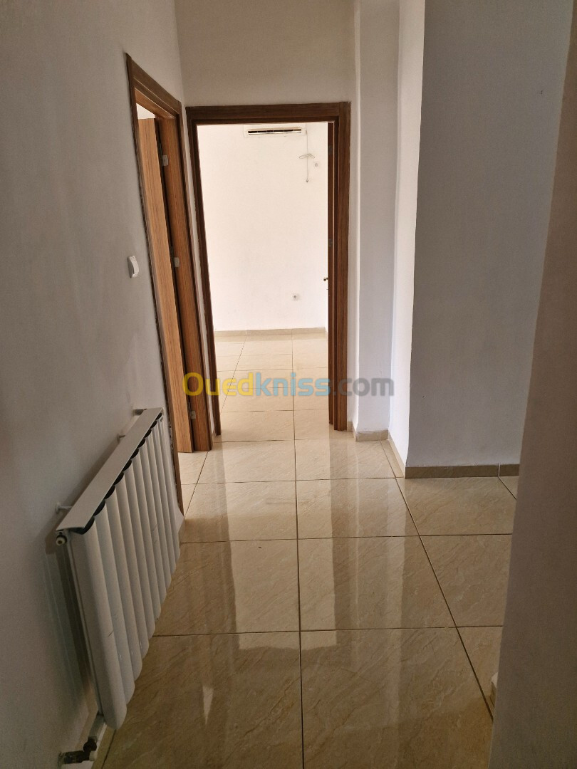 Location Appartement F4 Alger Staoueli