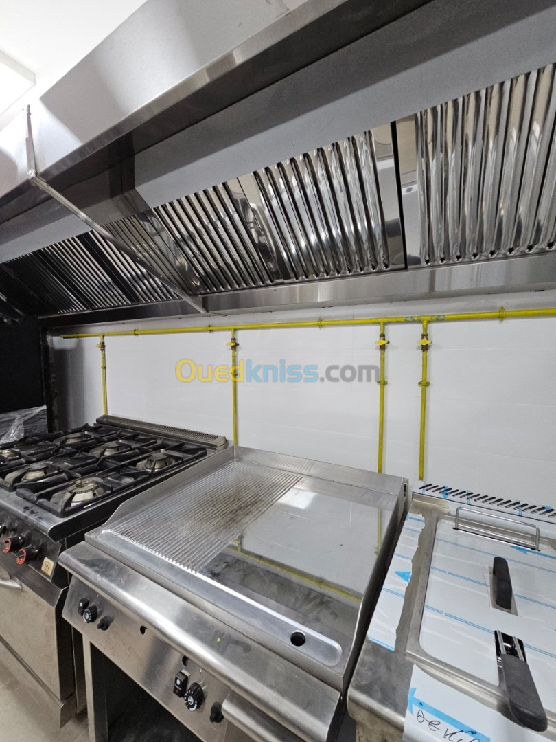 Installations hotte aspirante  murale et central et ventilation cuisine 