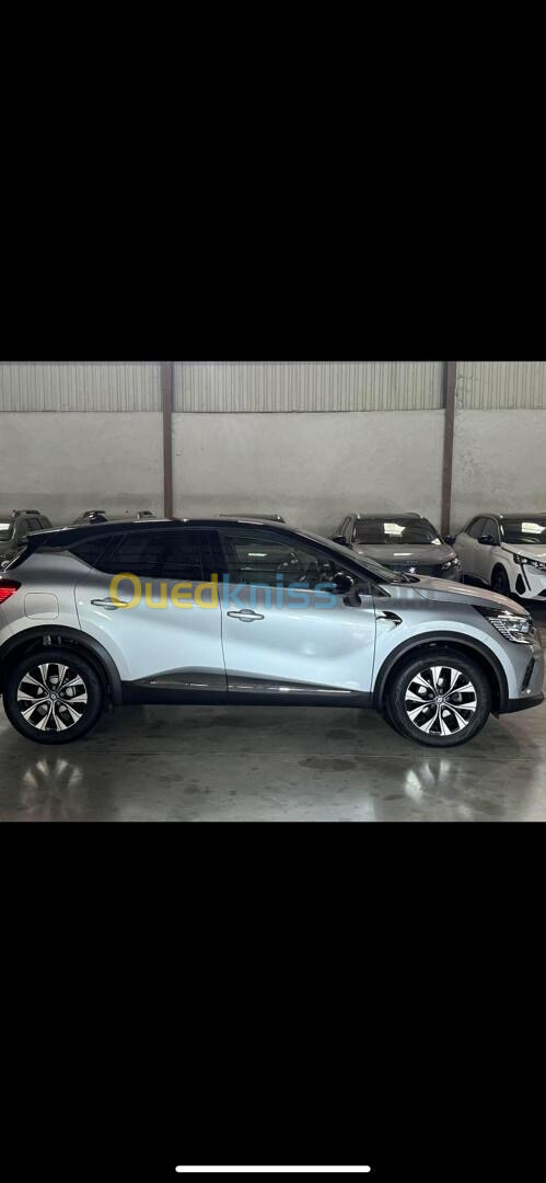 Renault Captur 2023 Techno