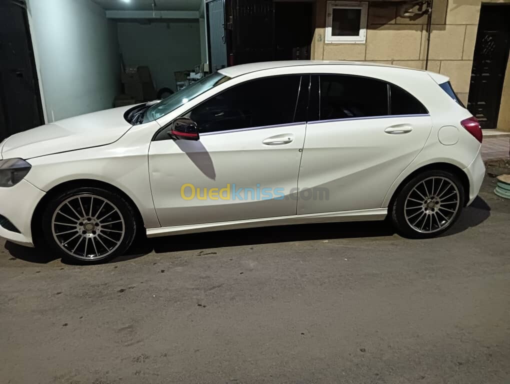 Mercedes Classe A 2013 180  Sport +