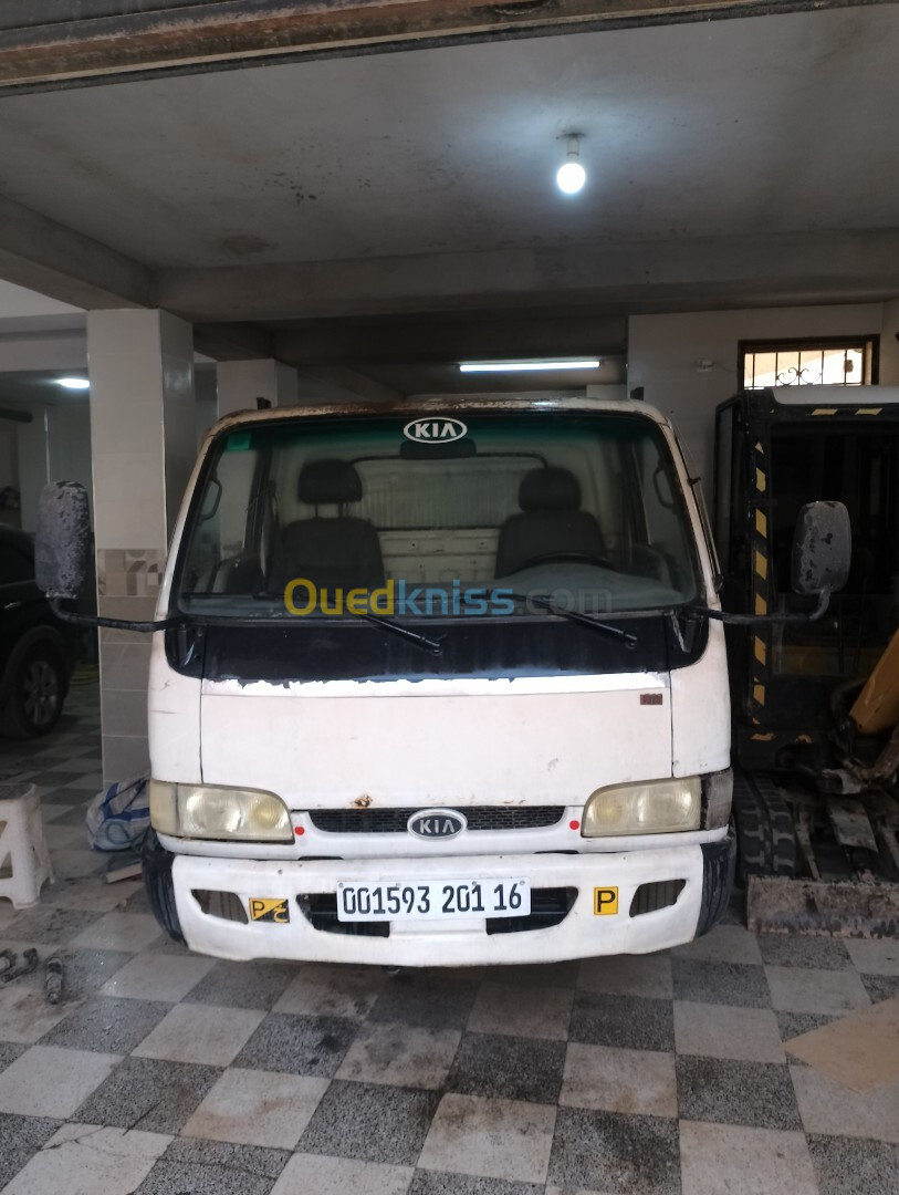 Kia Kia 3600 2001