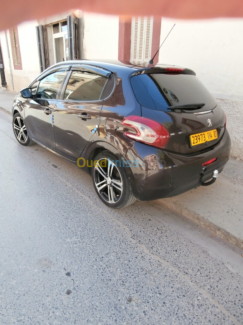 Peugeot 208 2014 Allure