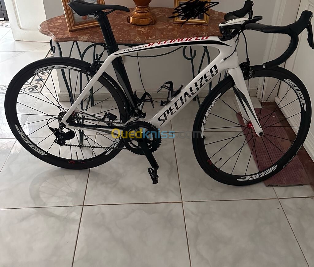 Vélo course  SPECIALIZED VENGE