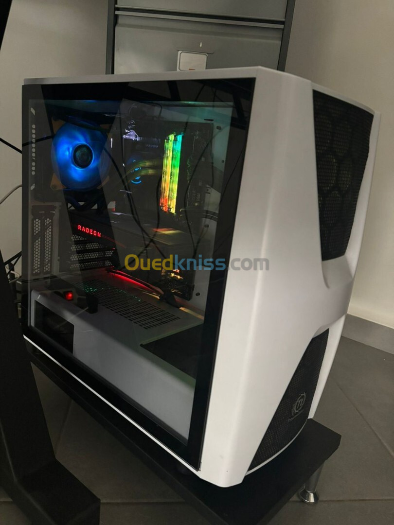 PC GAMING i7 9700k - RADEON RX5700XT - 16 GB RAM 3200 MHZ