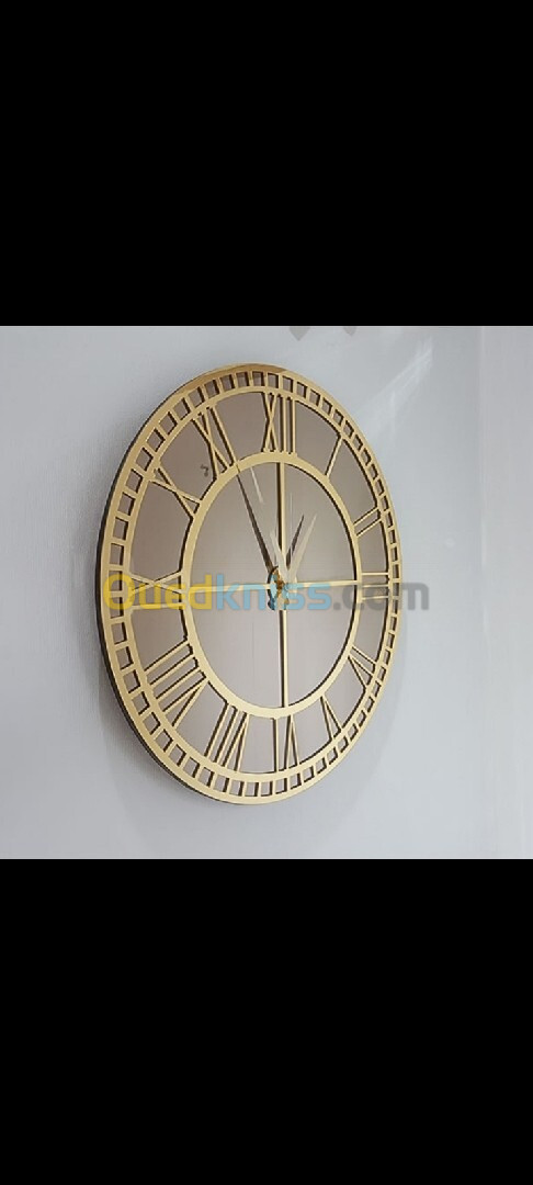 Horloge Murale Décorative Chiffres Plexiglass Avec Fond En Acrylique effet miroir 40Cm / 40Cm