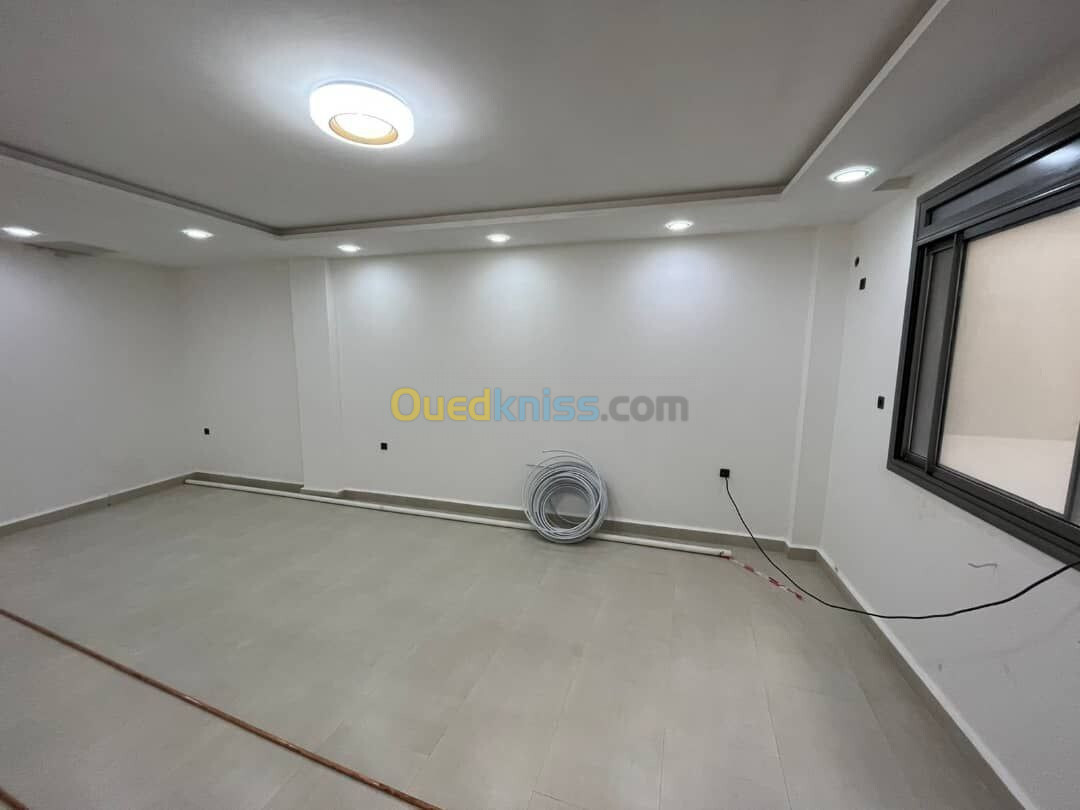 Vente Appartement F5 Alger Bordj el bahri