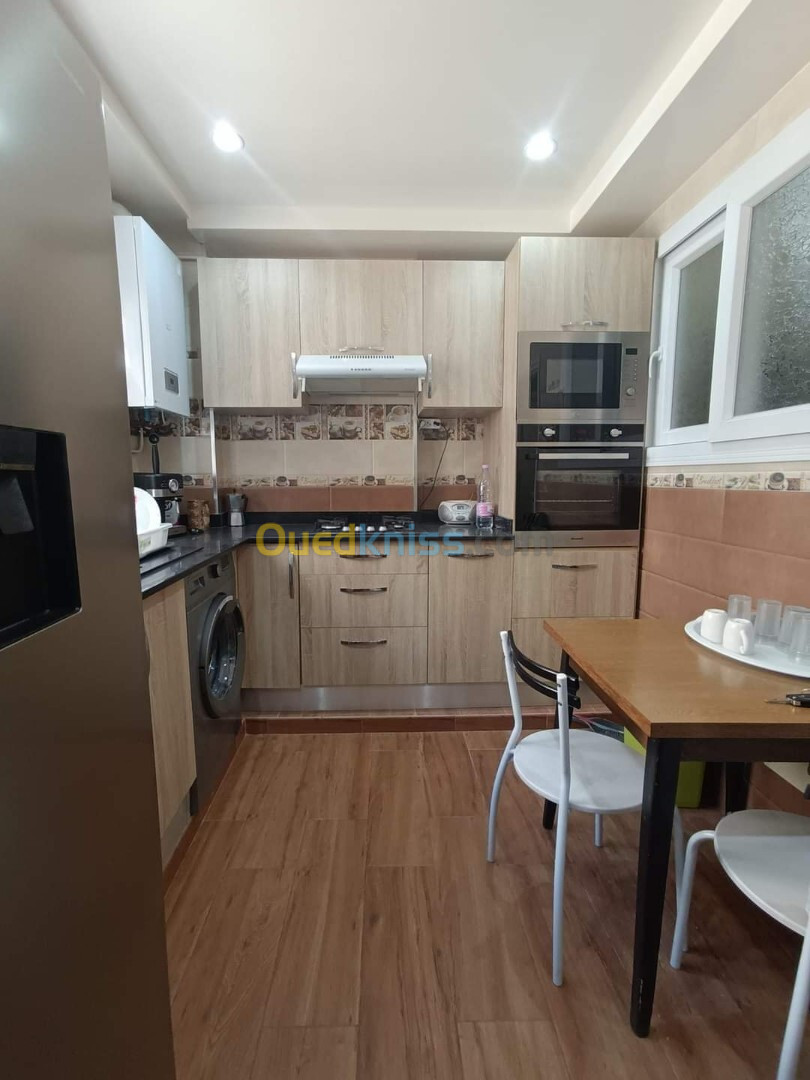 Vente Appartement F1 Alger Bordj el bahri