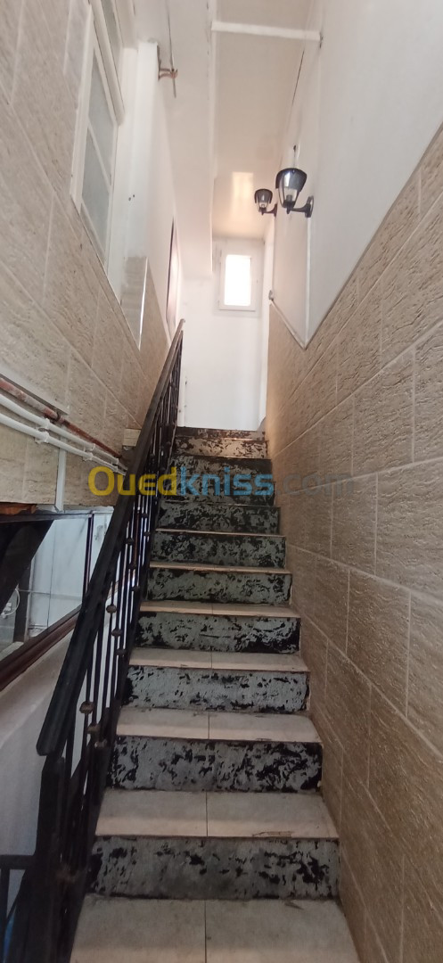 Location Appartement F4 Alger Hussein dey