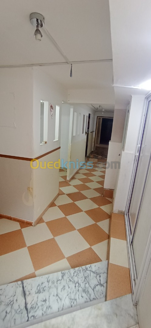 Location Appartement F4 Alger Hussein dey