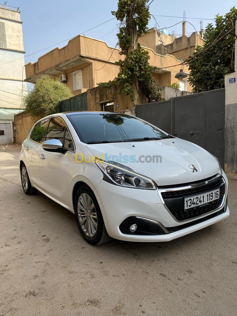 Peugeot 208 2019 Allure Facelift