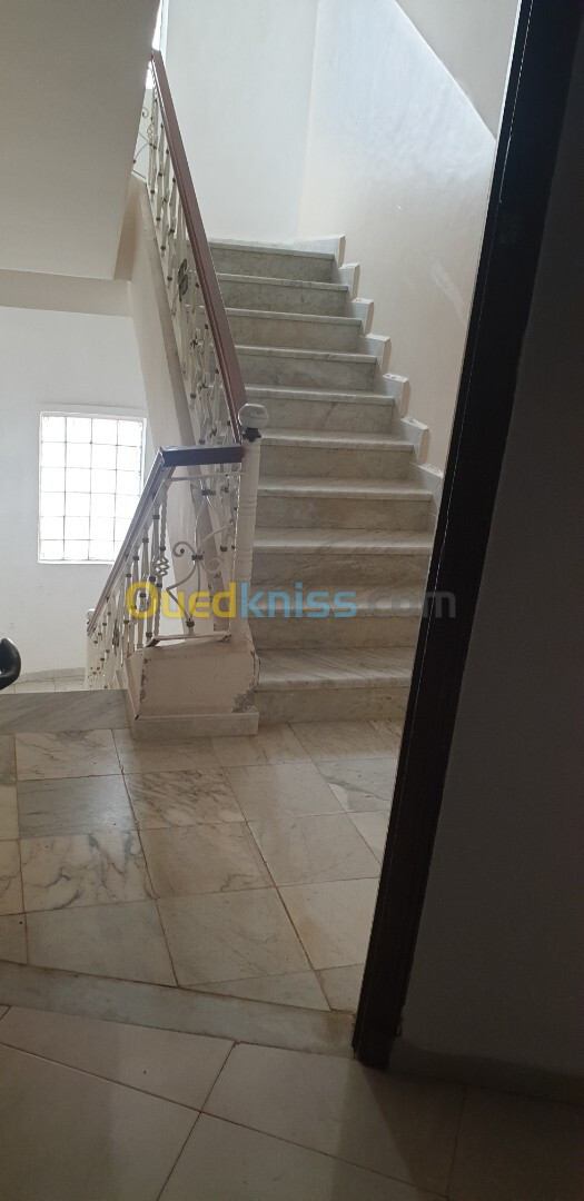 Location Appartement F4 Alger Birkhadem