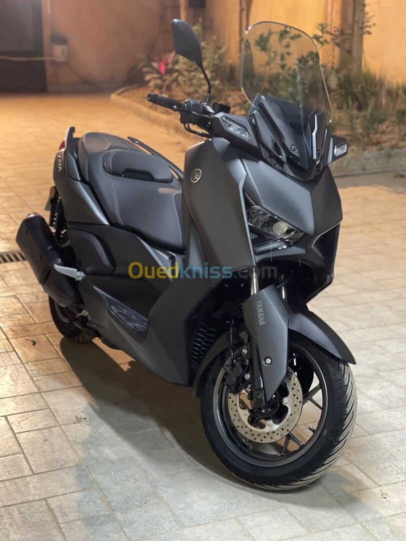 Yamaha Xmax 300 2024