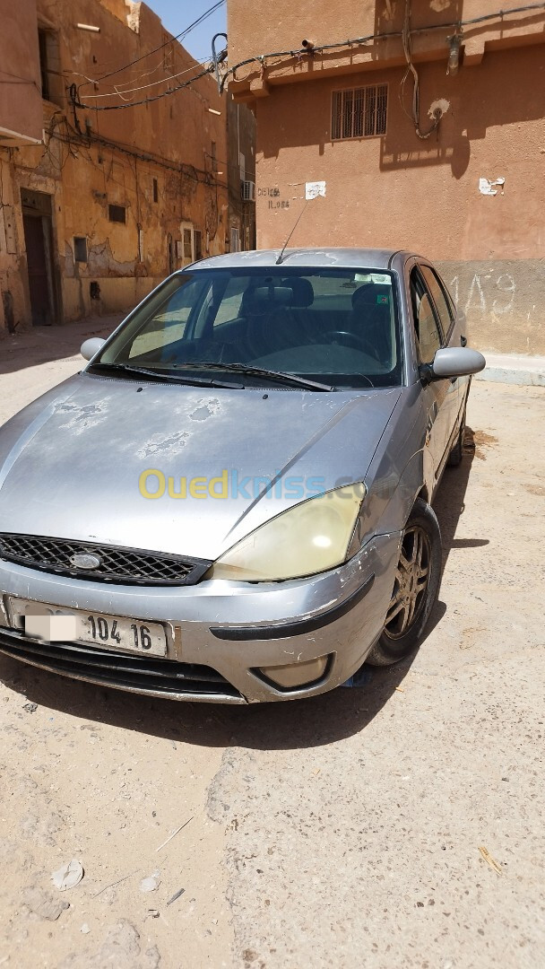 Ford Focus 4 portes 2004 Focus 4 portes