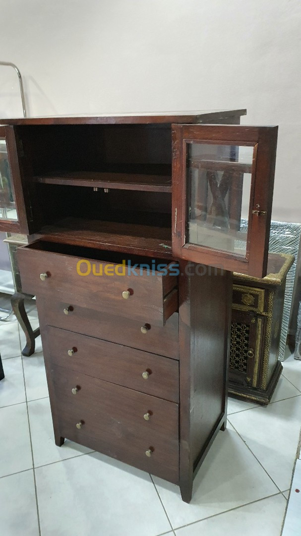 Meuble indien commode vitrine avec 2 portes vitrées et 4 tiroirs 