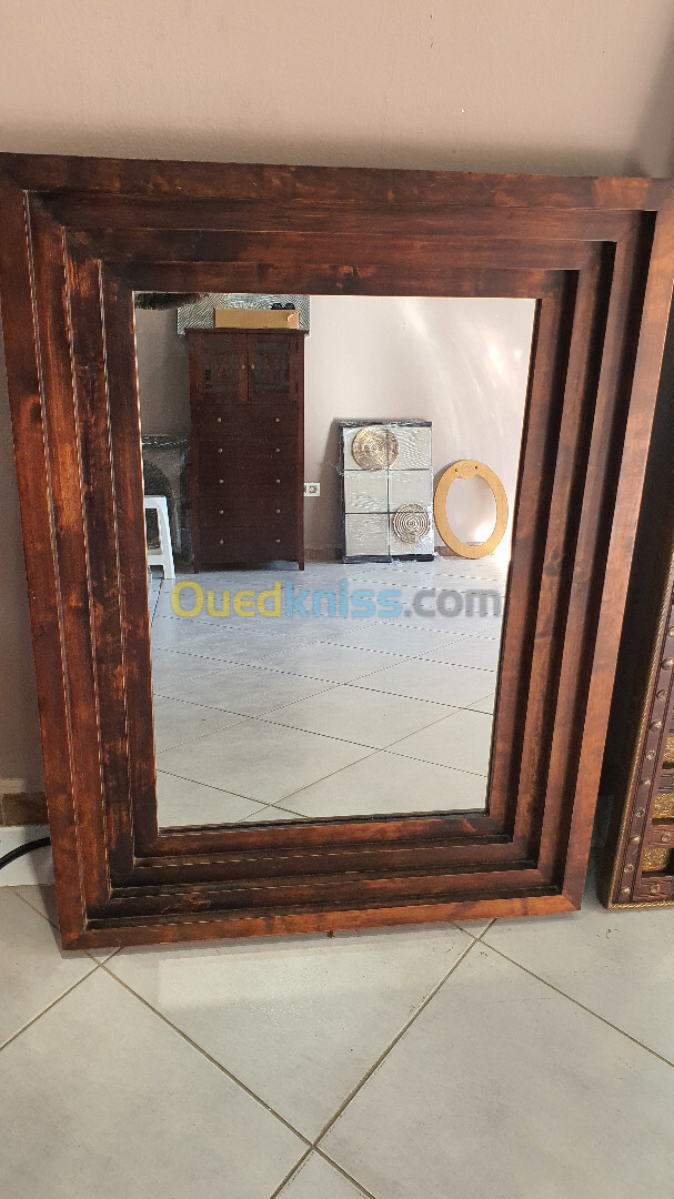 Très joli miroir indien en bois noble style moderne 