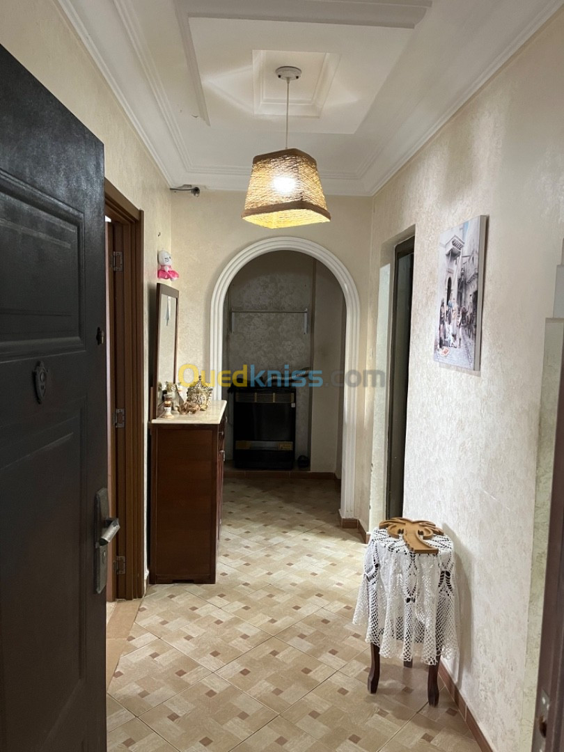 Vente Appartement F3 Alger Rais hamidou