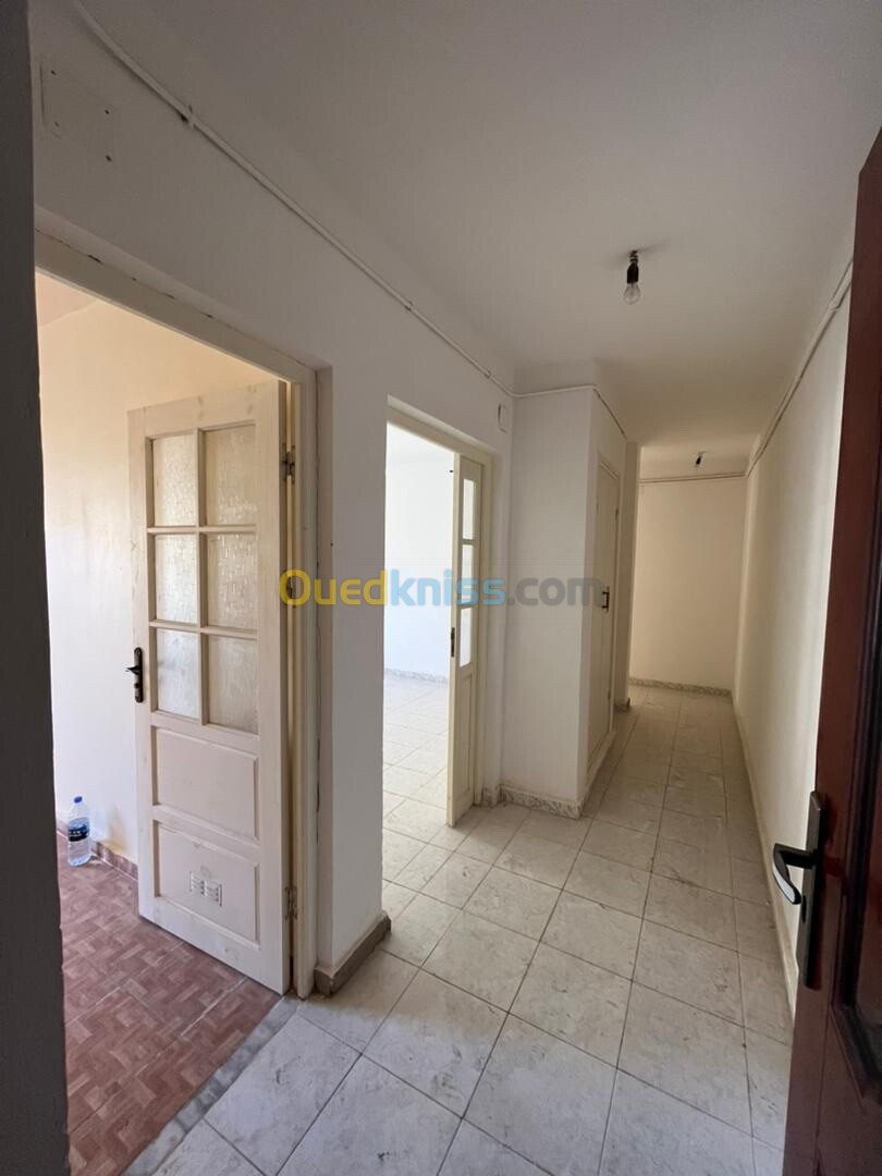 Location Appartement F3 Alger Ain benian