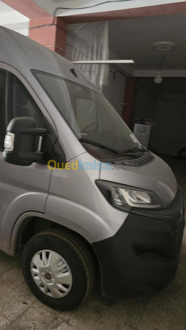 Fiat ducato 2023 2 panneau