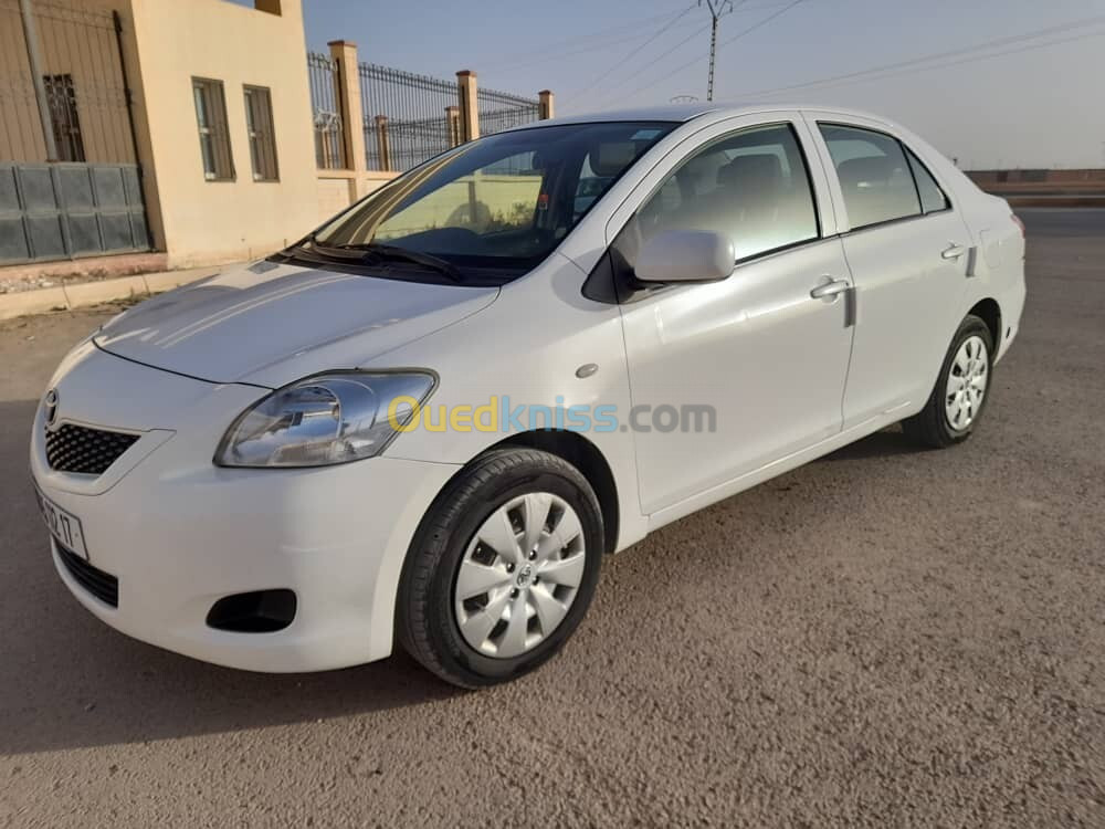 Toyota Yaris Sedan 2012 