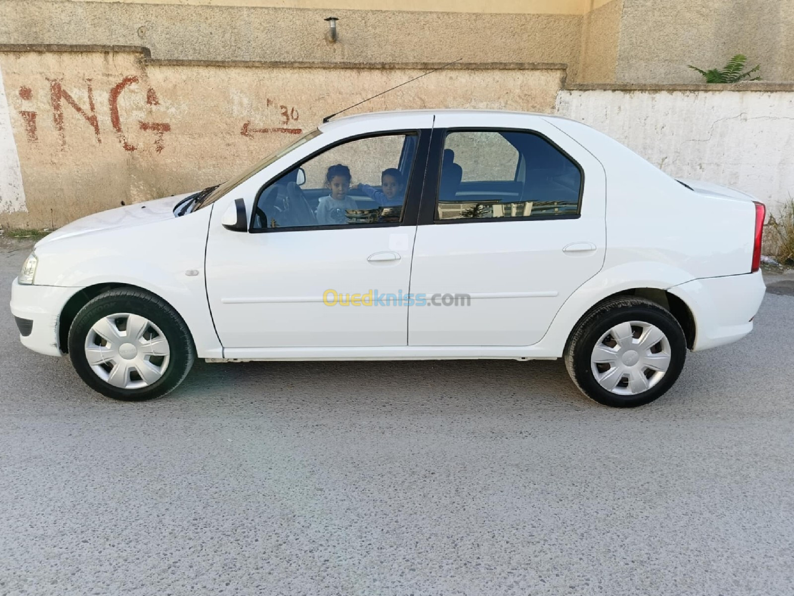 Dacia Logan 2012 1.4