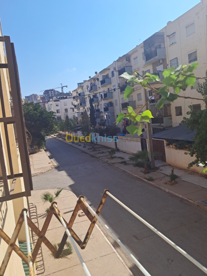 Location Appartement F4 Oran Bir el djir