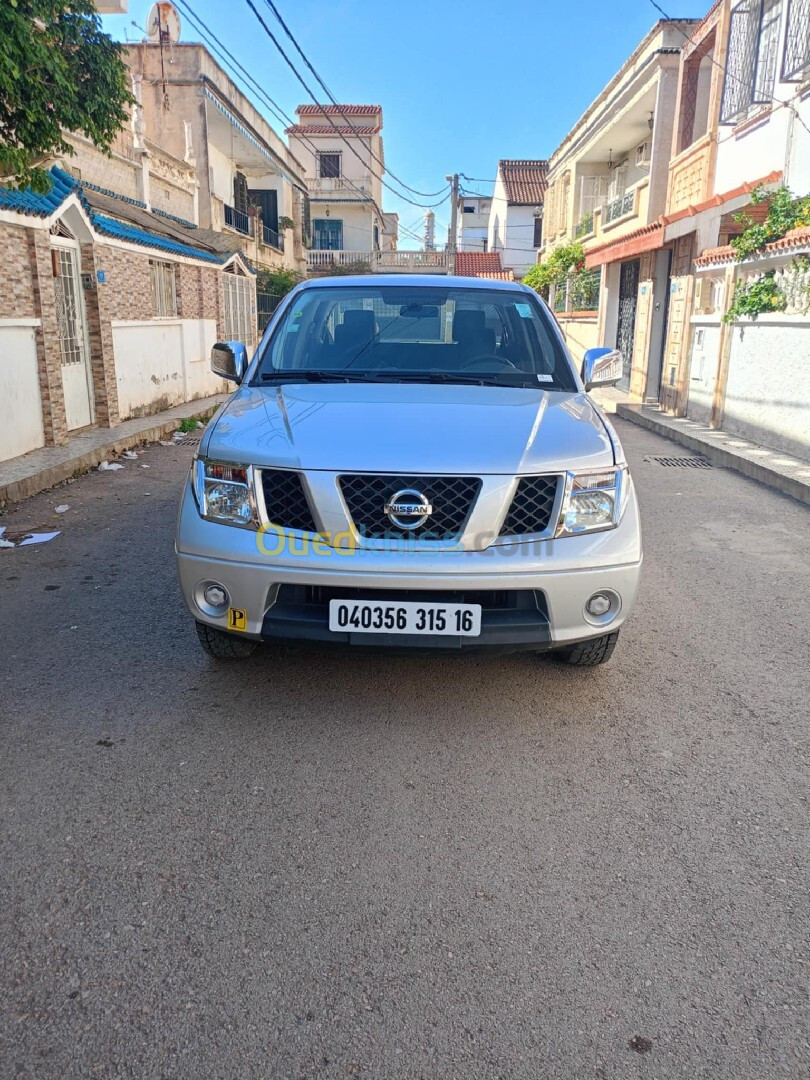 Nissan Navara 2015 Elegance 4x2