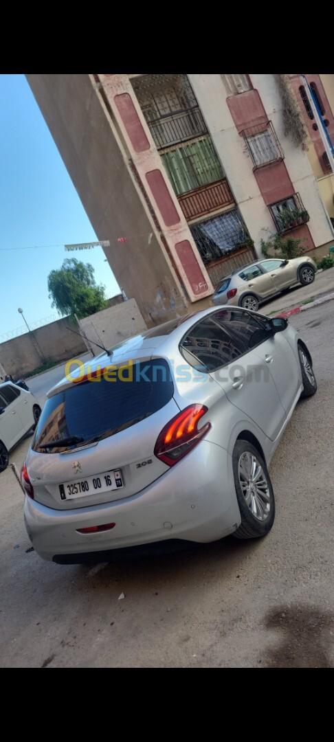 Peugeot 208 2015 Allure Facelift