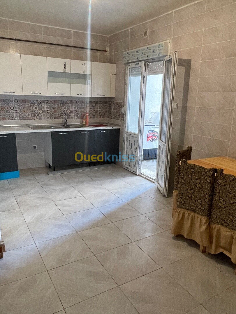 Location Appartement F5 Alger Mahelma