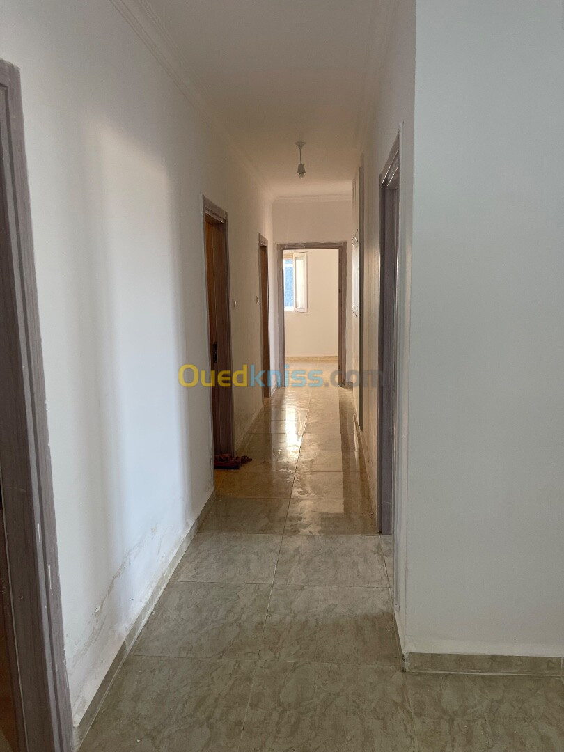 Location Appartement F5 Alger Mahelma